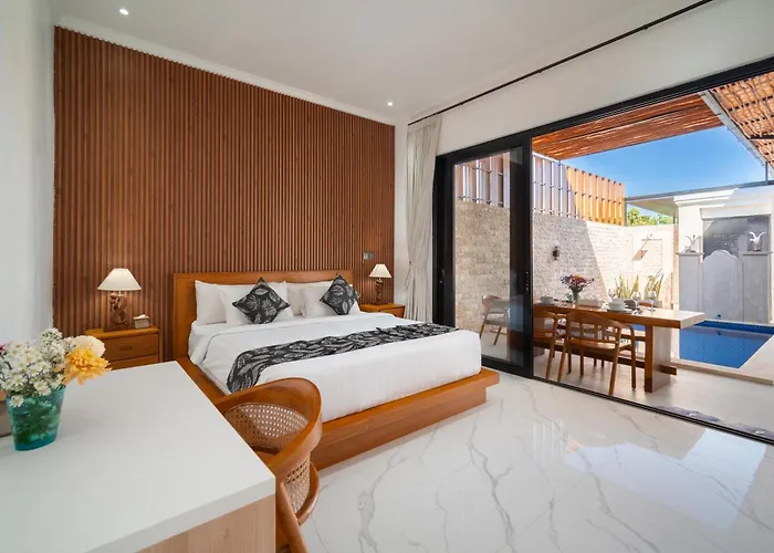 Villa Toograss Close To Black *